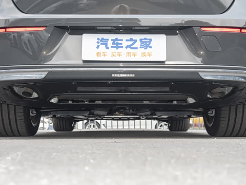 2023�� 735Li ������װ