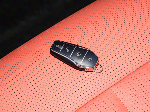 2025�� DM 215KM�����״��콢��