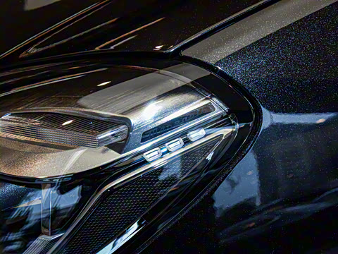 2023�� 3.0T Trofeo