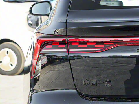 2025�� ��ҫ�� 1.5T ����ʿ