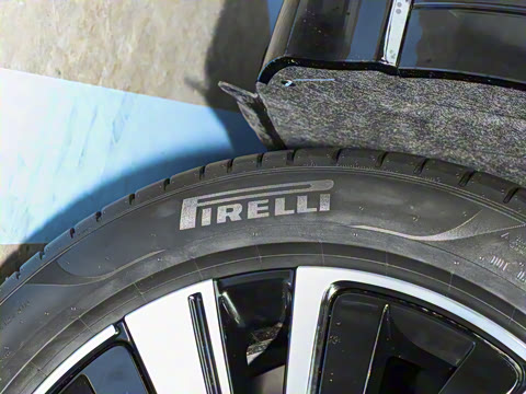 2025�� 702 �Ǽ�˫�������ٰ�