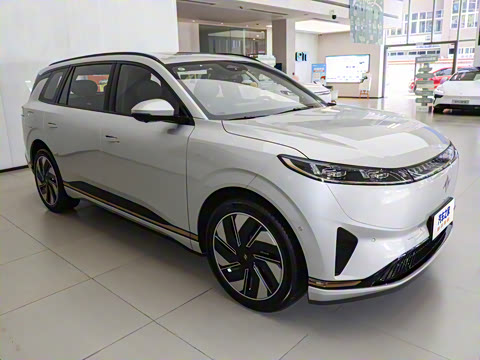 2025�� 210Max���Ȱ� 5��