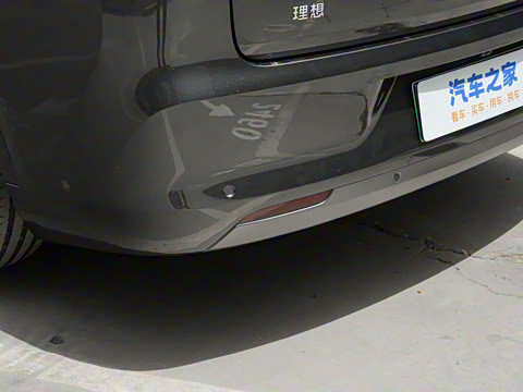 2025�� Ultra ���ܻ��°�