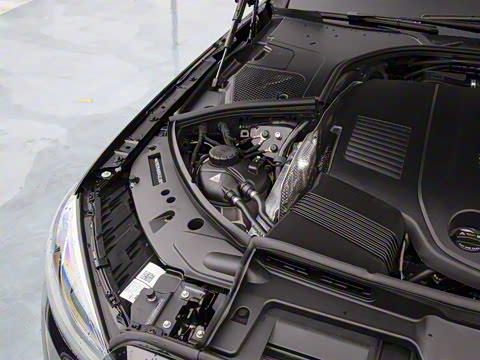 2025�� S 400 L ������