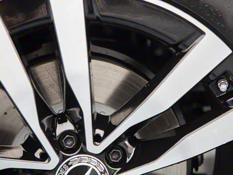 2025�� S 400 L ������