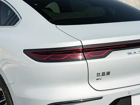 2025�� EV �Ǽݰ� 605KM������