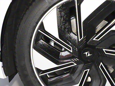 2025�� 210Ultra���Ȱ� 6��