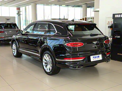 2024�� 4.0T V8 ������