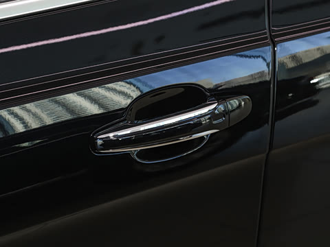 2024�� 4.0T V8 ������