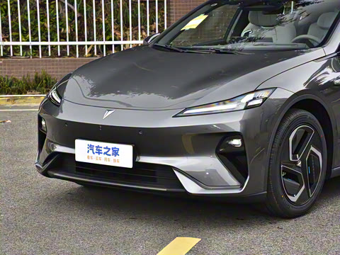 2025�� 530UltraǬ���Ǽ�ADS SE�����