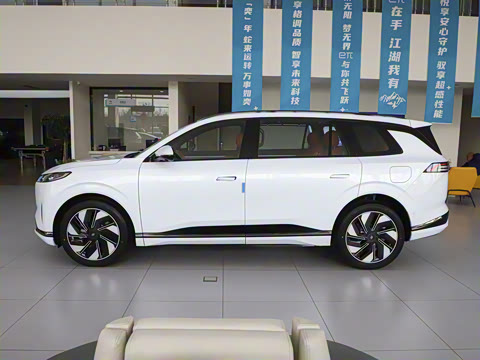 2025�� 210Ultra���̰� 6��