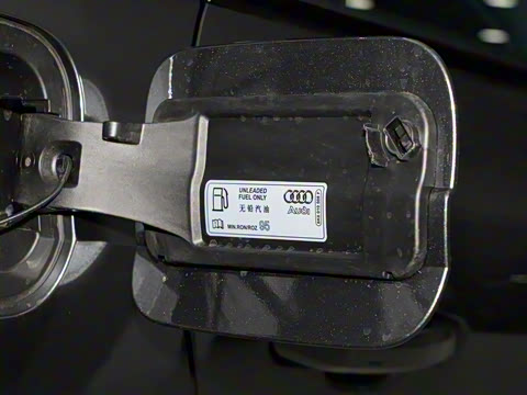 2025�� 200���������� 40 TFSI ����������