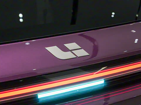 2025�� Ultra ���ܻ��°�