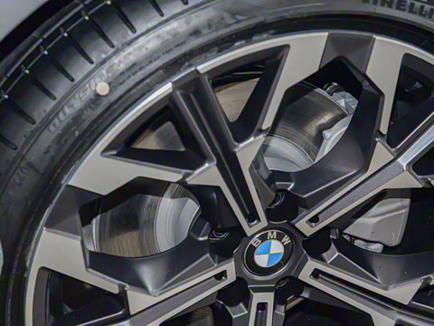 2025�� 330Li 50����������