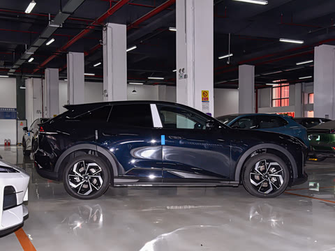 2025�� 215Max ��ΪǬ���Ǽ�ADS SE���̰�