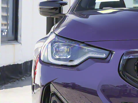 2025�� M240i xDrive