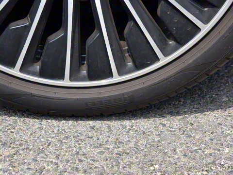 2024�� E 300 L ����˶���