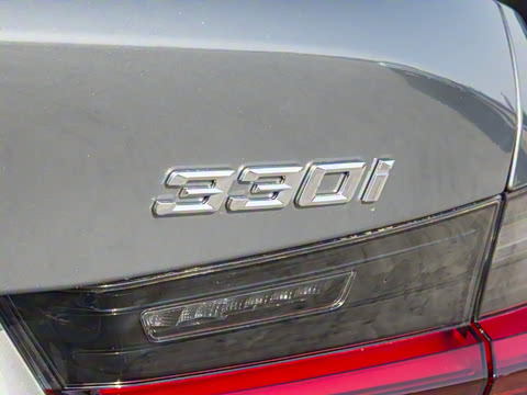 2025�� 330i M�˶���ҹ��װ