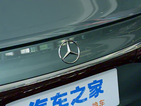 2025�� �Ŀ� E 260 �˶���