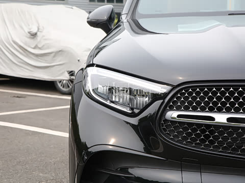 2024�� GLC 260 L 4MATIC ������ 7��