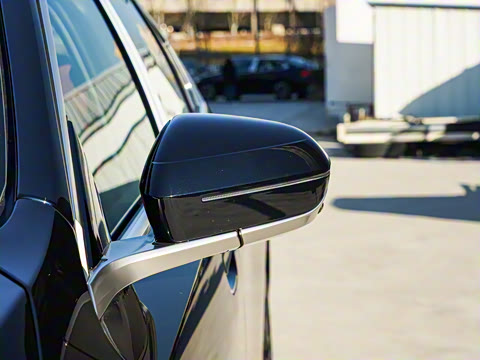 2025�� 530Li ������ M�˶���װ