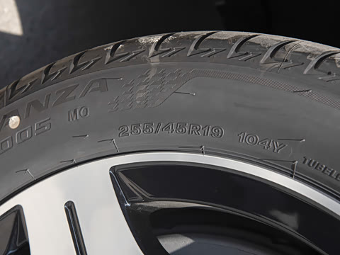 2025�� �Ŀ� S 480 4MATIC