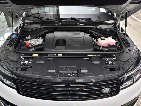 2025�� 400PS Dynamic HSE