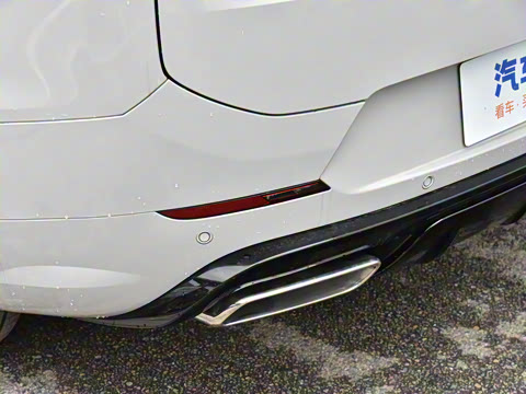 2025�� 400PS Dynamic HSE