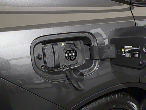 2025�� 300Ultra  �����Ǽ�AD PRO���̰�