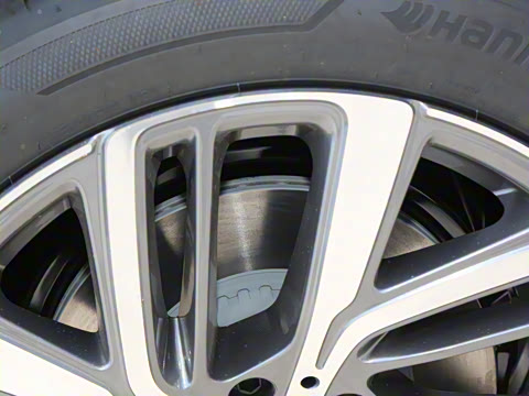 2025�� �Ŀ� E 300 L ʱ���˶���