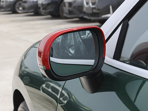 2025�� JOHN COOPER WORKS