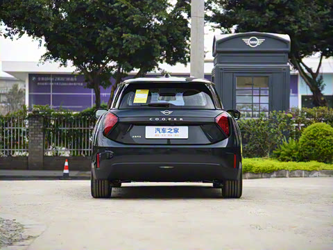 2025�� 456km COOPER E ������