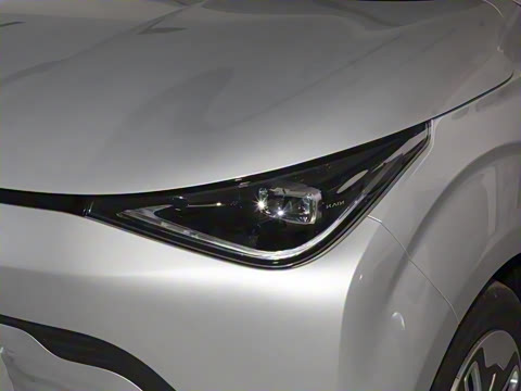 2025�� Mate 300km̤�˰�