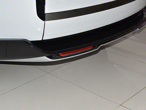 2025�� 3.0 L6 360PS ʢ����