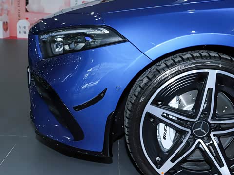 2025�� AMG A 35 L 4MATIC