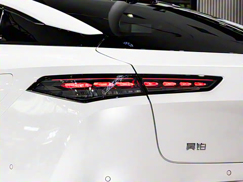 2025�� 630 Max��