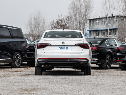 2025�� �Ŀ� 300TSI DSG��Խ��