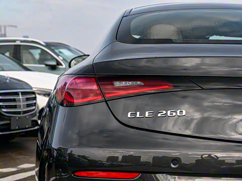 2025�� CLE 260 ���ܳ�