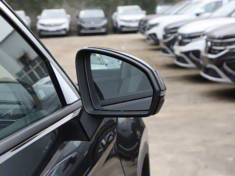 2025�� ������ 300TSI