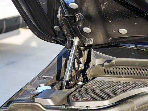 2025�� 530Li ������ M�˶���װ