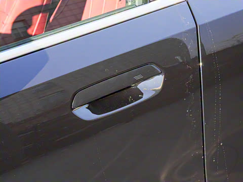 2025�� 530Li ������ M�˶���װ