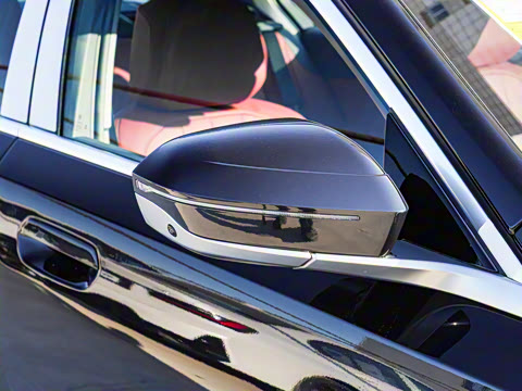 2025�� 530Li ������ M�˶���װ