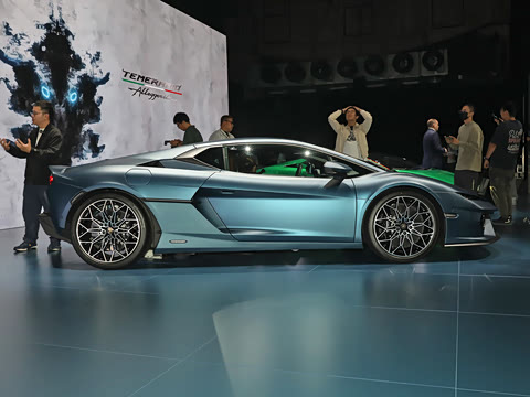 2025�� ������