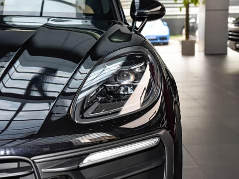 2025�� Macan 2.0T ���ΰ�