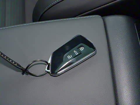 2025�� ̽��L 330TSI ������ӢCity��