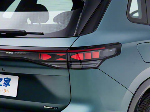 2025�� ̽��L 380TSI ��������