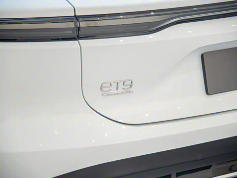 2025�� 102kWh ǩ����