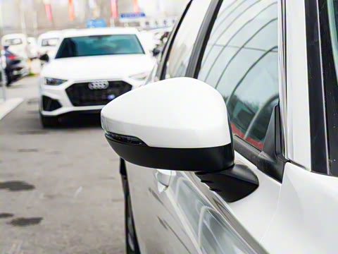 2025�� 240TURBO CVT ��ȤPlus