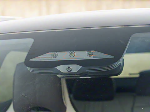 2025�� EV �Ǽݰ� 605km �콢��