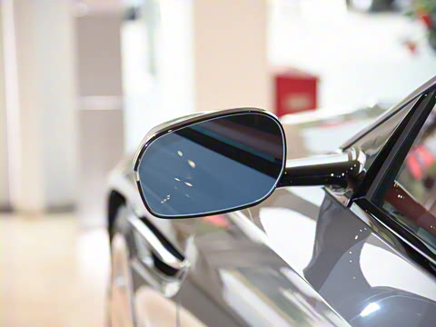 2025�� 4.0T V8 Coupe